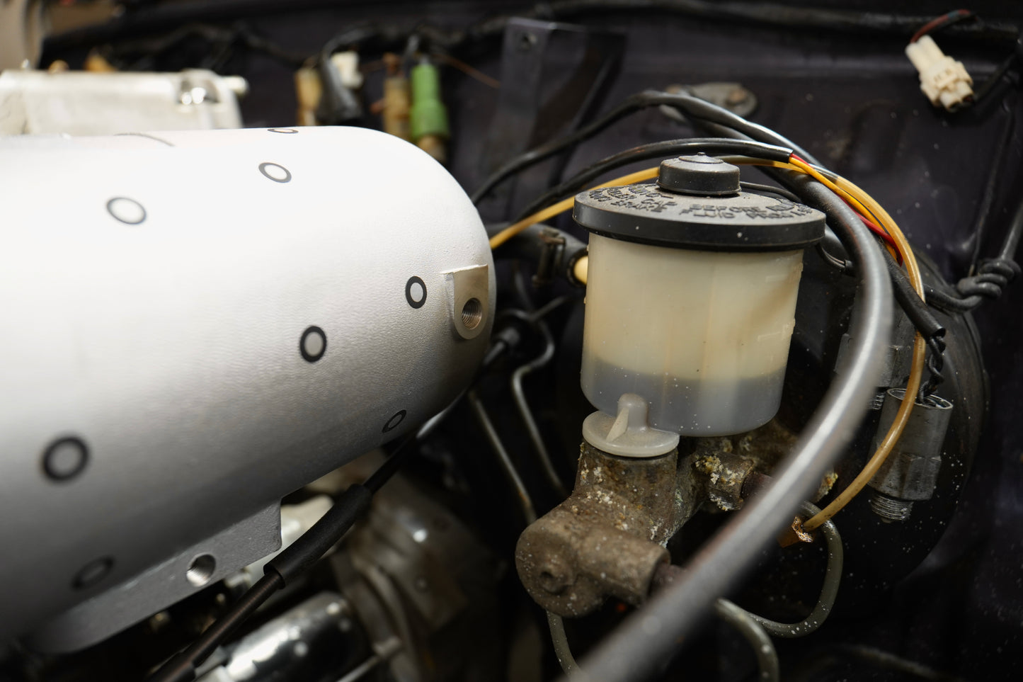 K24 engine positioned close to Suzuki Samurai firewall using RBZ Harmony engine mounts for optimal placement