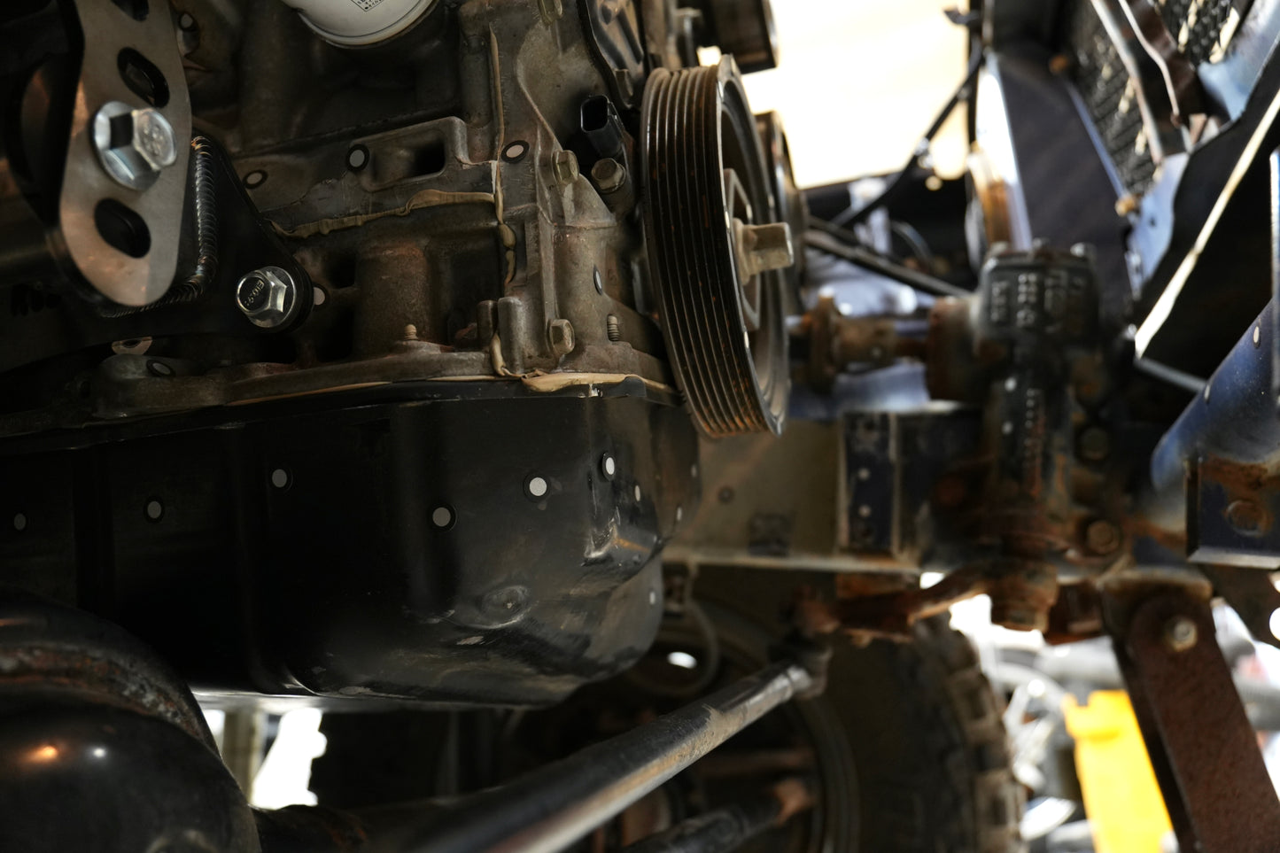 Steering bars retained in factory position with K24 swap using RBZ Harmony engine mounts in Suzuki Samurai